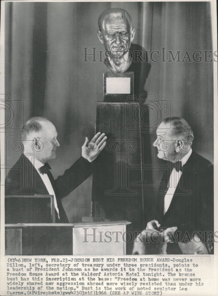 1966 Lyndon Johnson Bust President Award - Historic Images