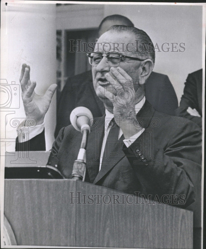 1964 President Lyndon Johnson War On Crime - Historic Images