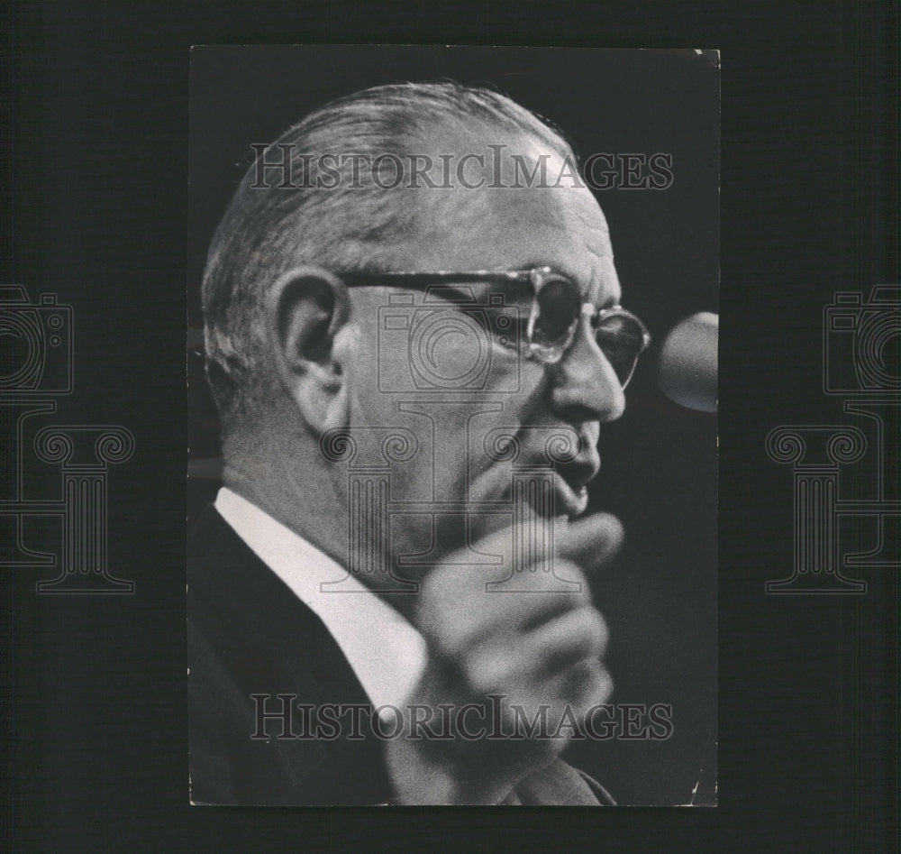 1964 President Lyndon Johnson On Education - Historic Images