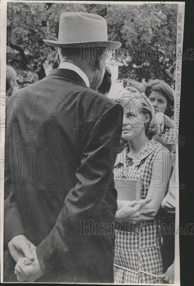 1986 President Johnson college students - Historic Images