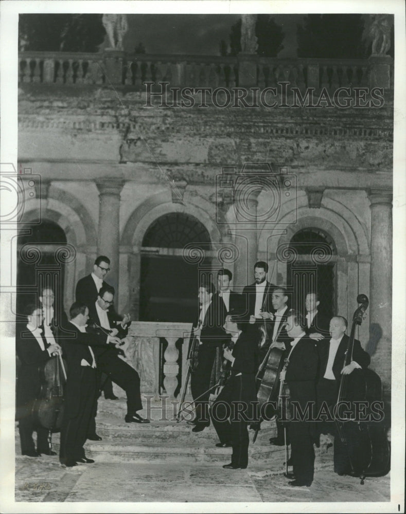 1968 I Solisti Veneti, String band - Historic Images