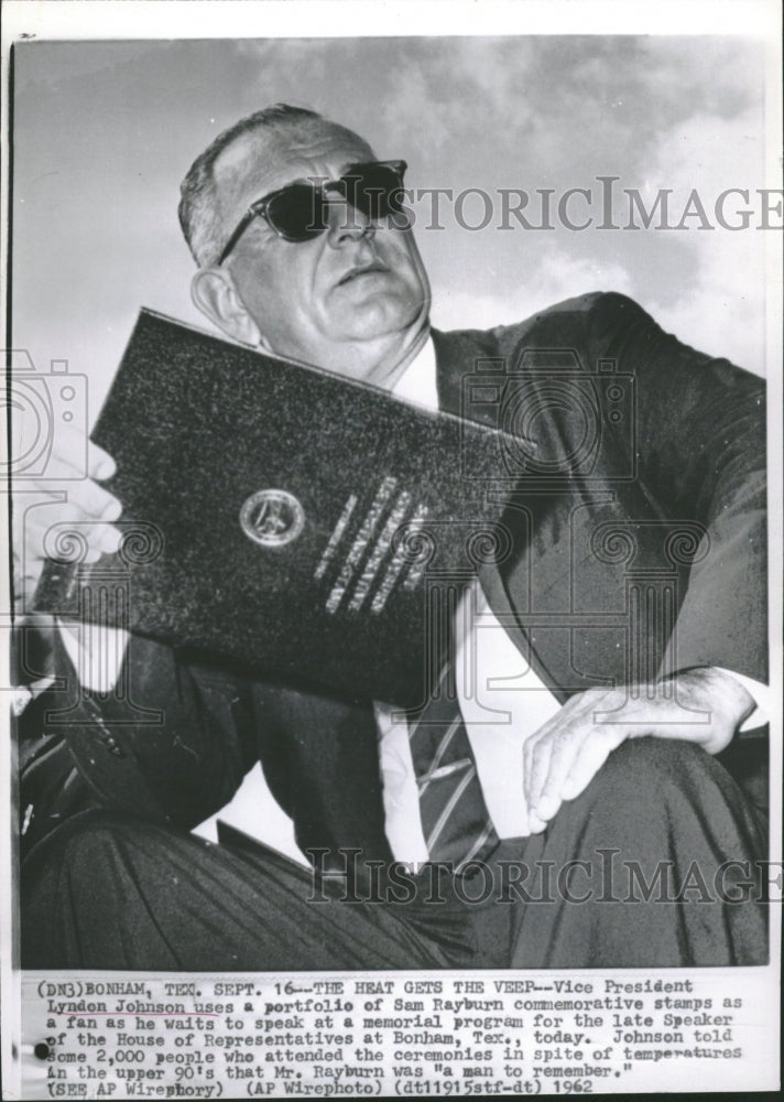 1962 VP Lyndon Johnson fans himself - Historic Images