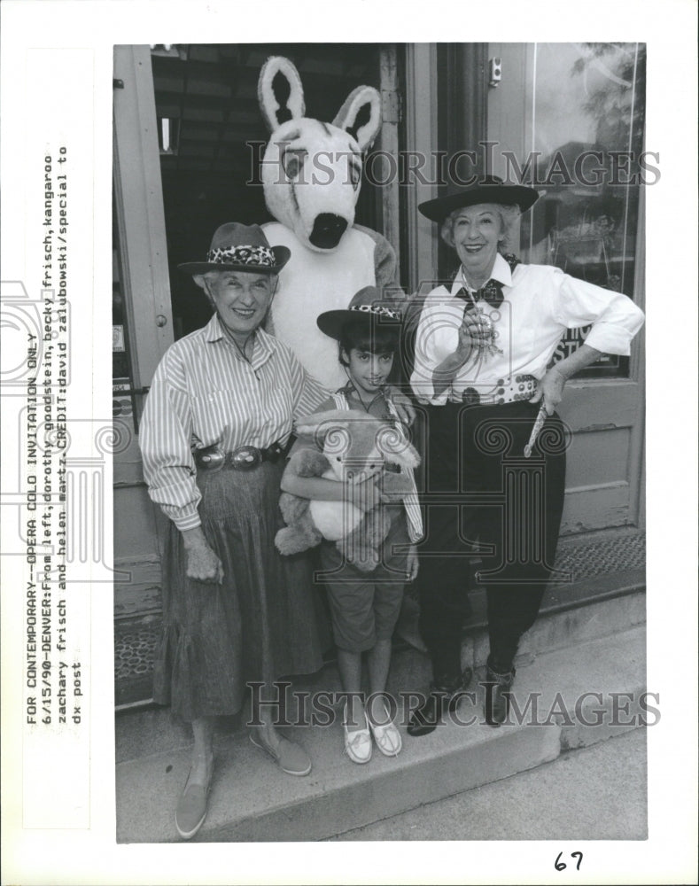 1990 Dorothy Goodstein and Family - Historic Images