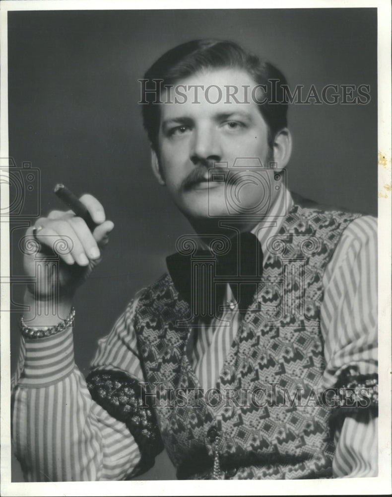 1975 Dick Kroeckel Piano Banjo Player Show - Historic Images