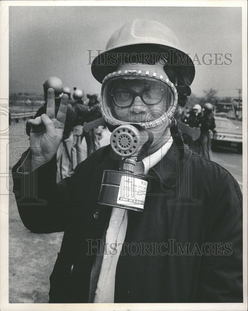 1972 Press PhotoPatrick McGraw Riot Gear Mask Helmet - Historic Images