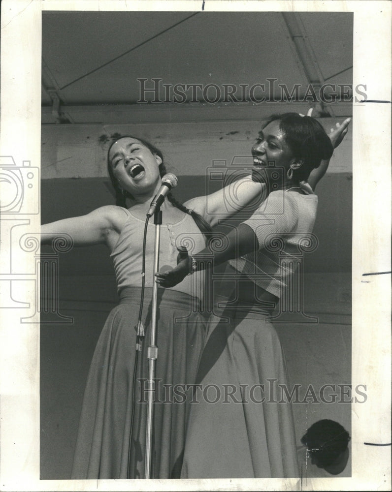 1972 Free Street Theater Bonnie Eisele Art - Historic Images