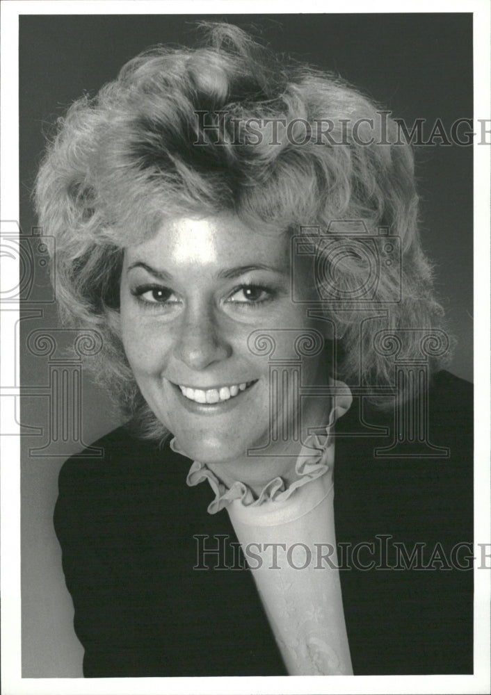 1988 Karen K McDonnell Executive Joseph - Historic Images