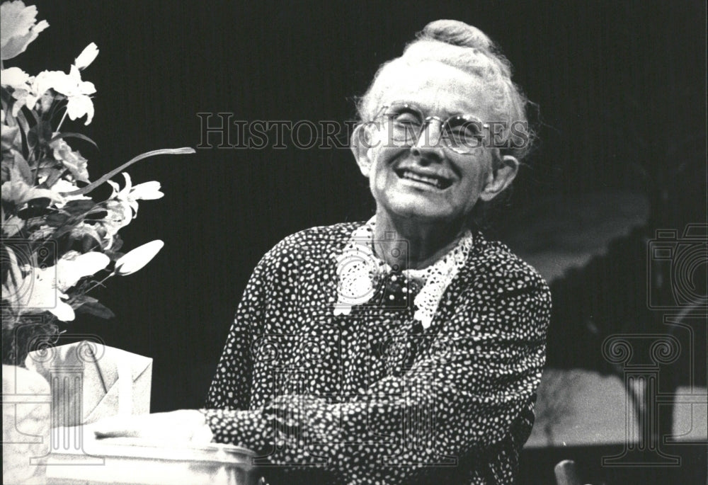 1986 Cloris Leachman Actress Grandma Moses - Historic Images