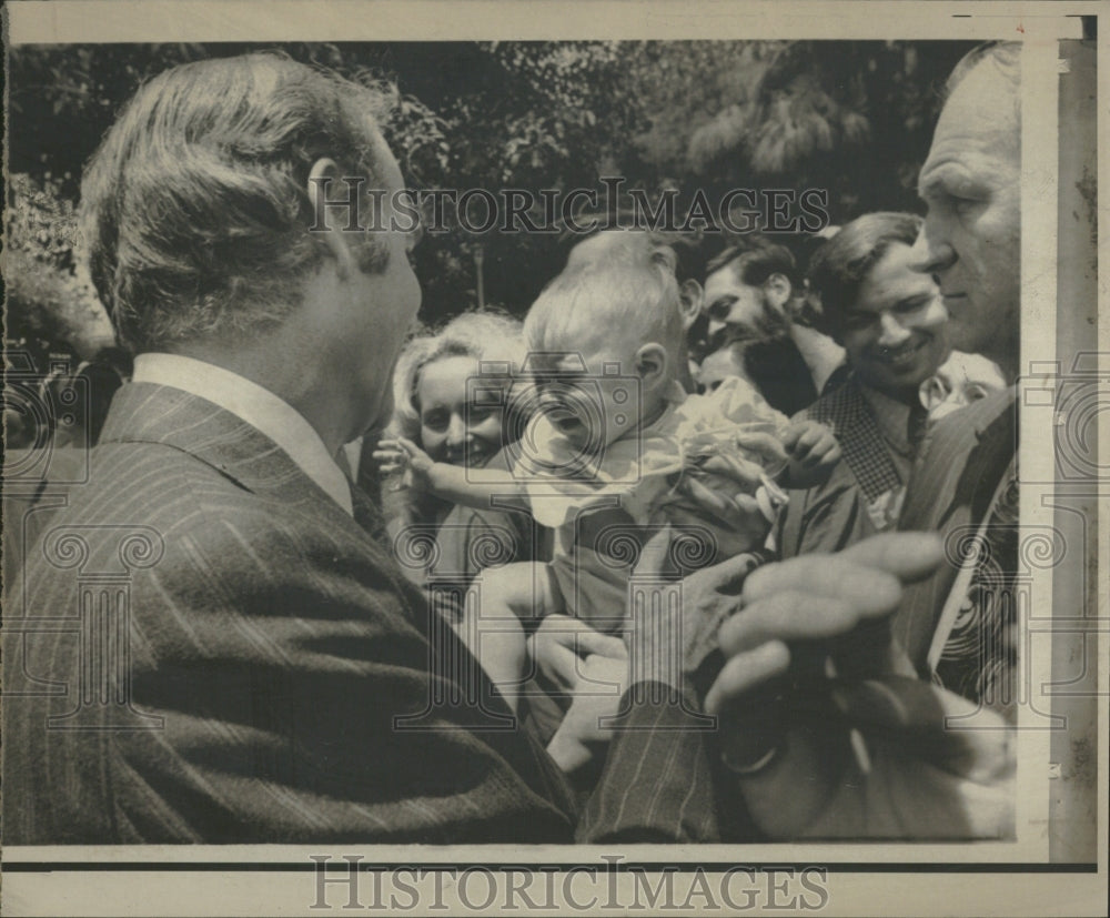 1972 George McGovern Campaigns U S Senator - Historic Images