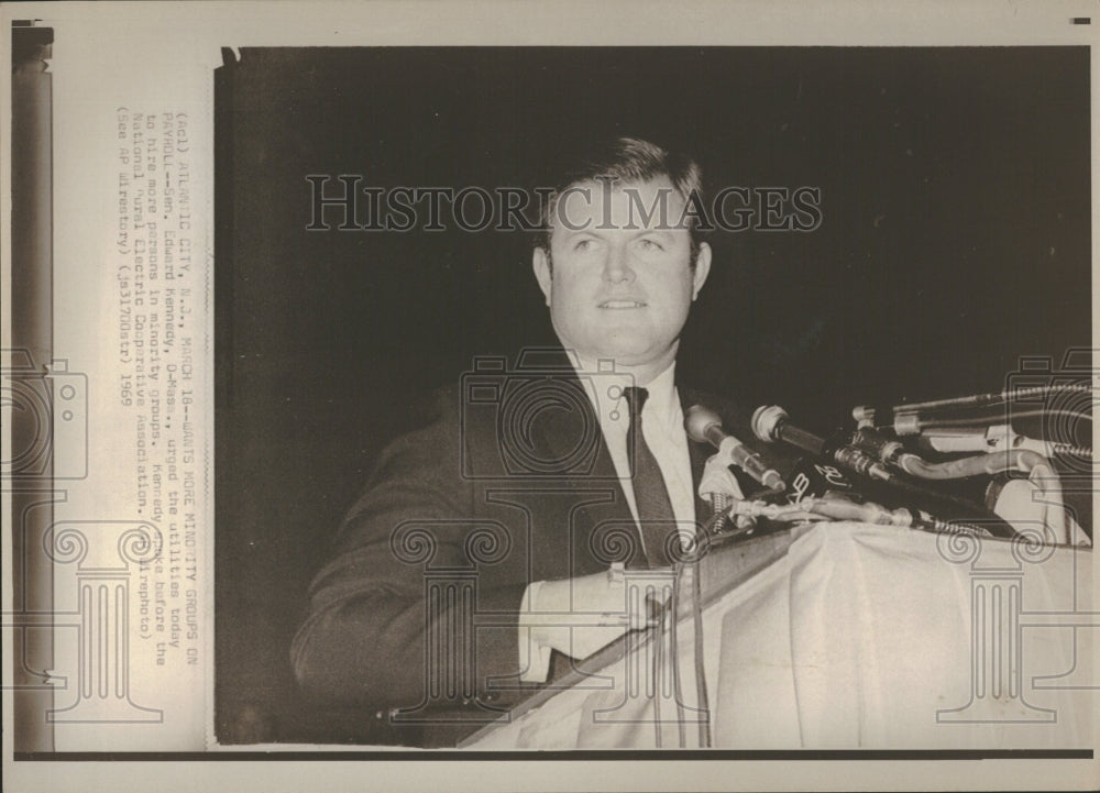 1969 Sen. Edward Kennedy urged utilities - Historic Images