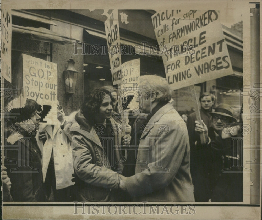 1972 Senator Eugene McCarthy Politician - Historic Images