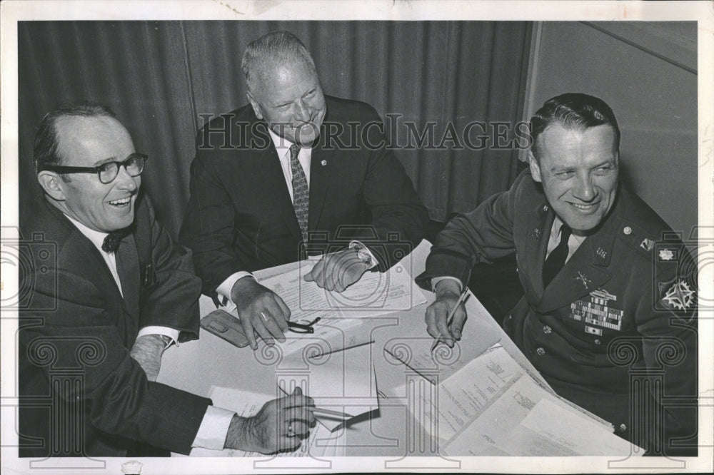 1963 ROTC Award Denver Community Leaders - Historic Images