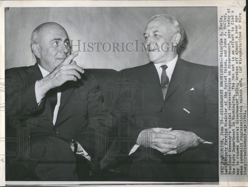 1961 Disarmament Negotiators - Historic Images