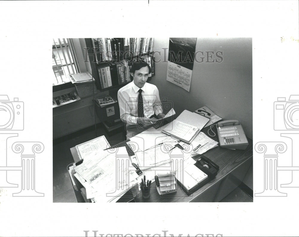 1983 Alan McClinton Office - Historic Images