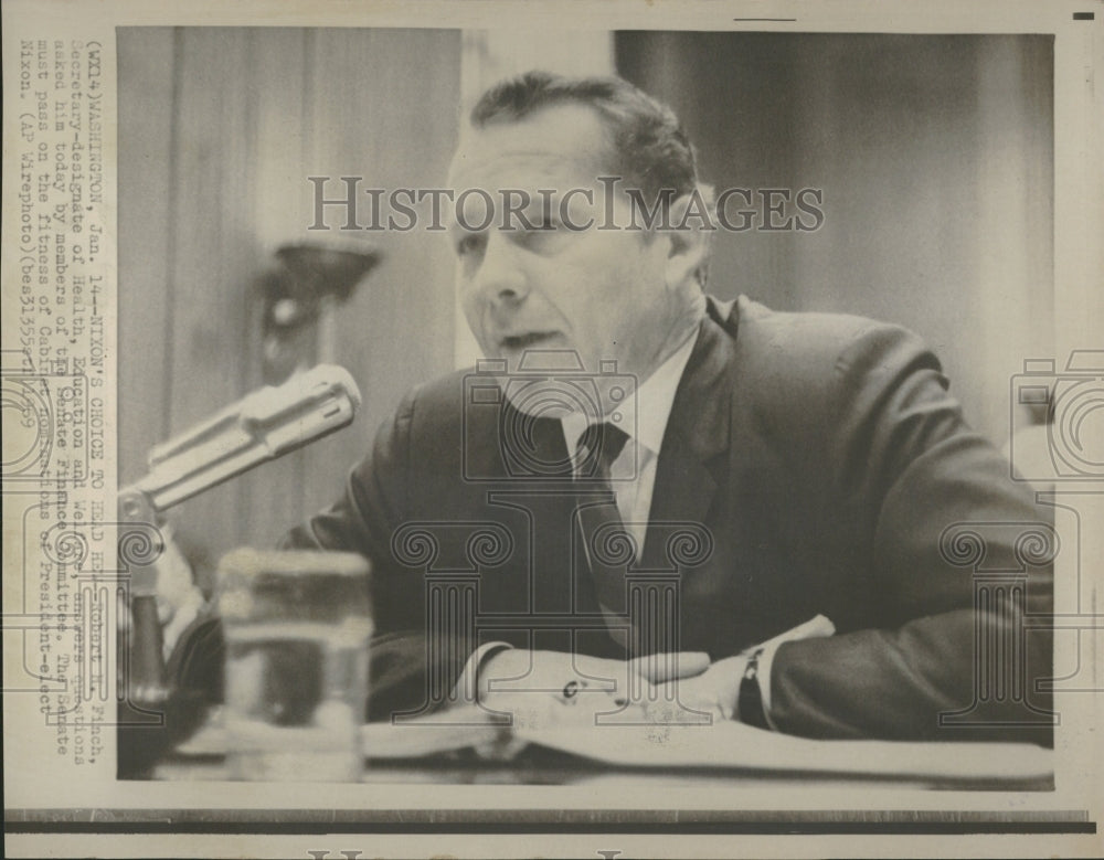 1969 Robert Finch Secretary Health Welfare - Historic Images