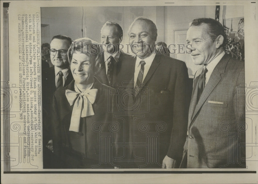 1969 New Secretary Health Finch Top Aides - Historic Images