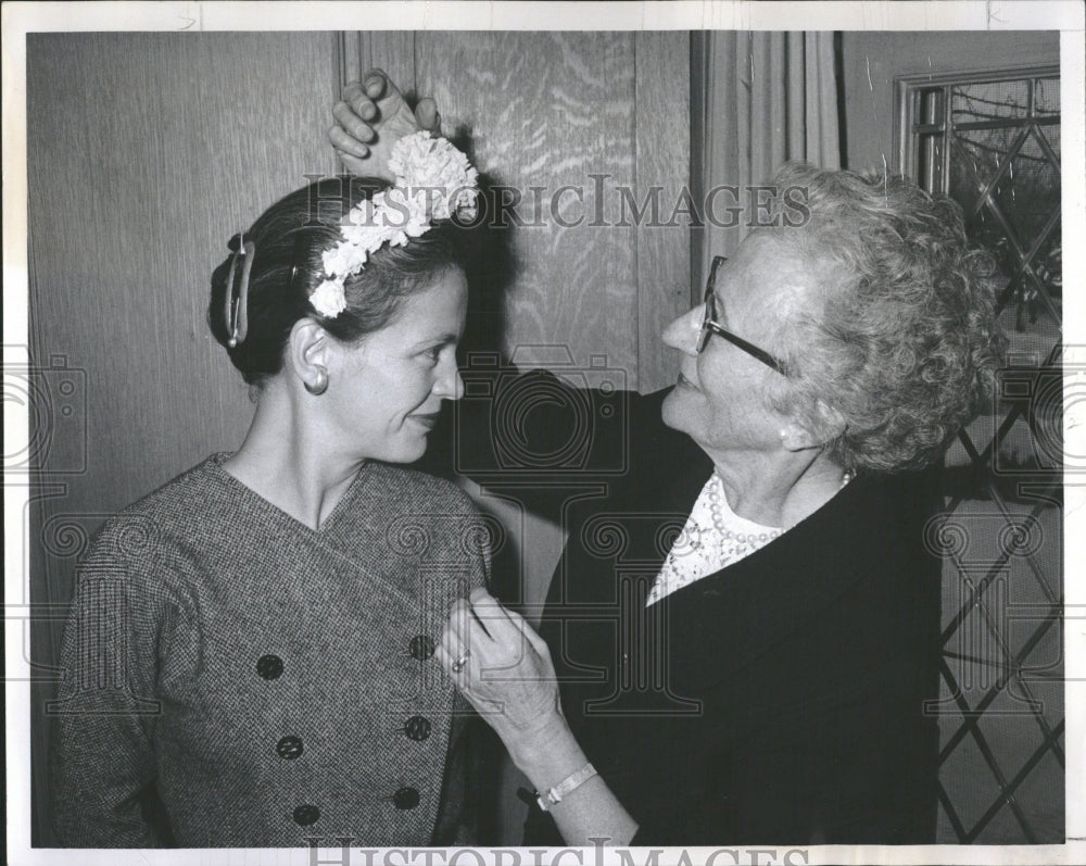 1960 Mrs James Waring And Mrs Giles Filley - Historic Images