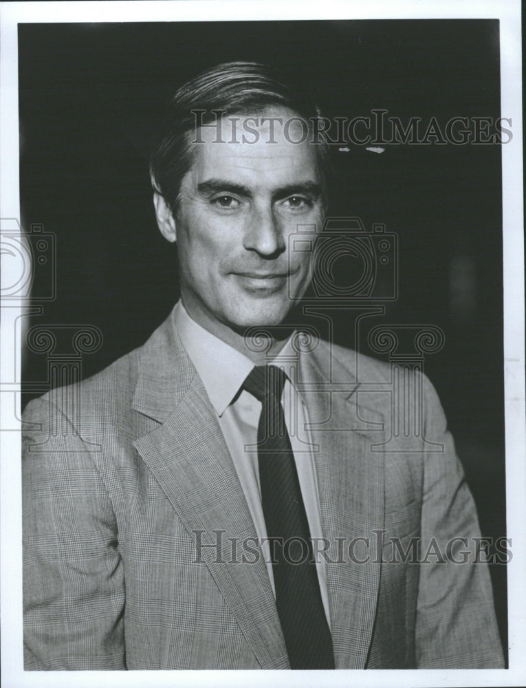 1991 Bob Simon CBS News Correspondent - Historic Images