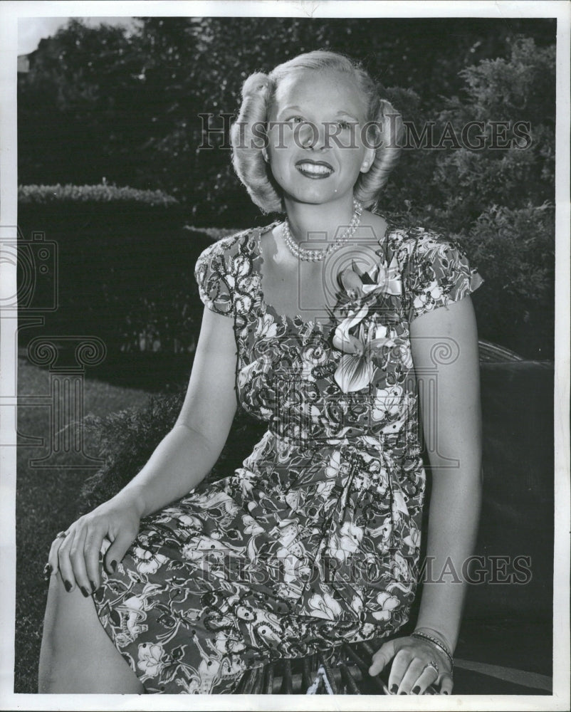 1946 Frances A. Deffac Marriage Wife - Historic Images