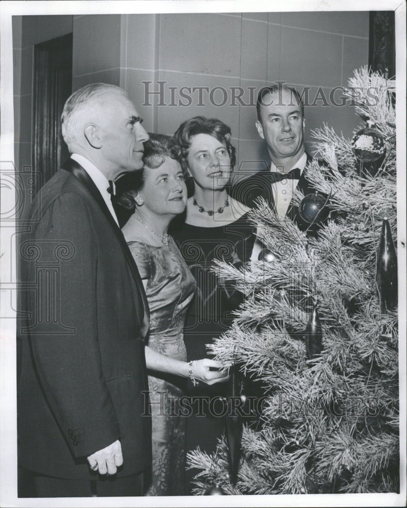 1961 Mr &amp; Mrs. Raymond Perring &amp; W.Simons. - Historic Images