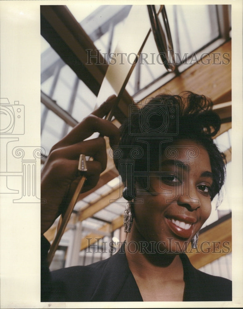 1993 Terri Simmons Jewelry Fashion Designer - Historic Images