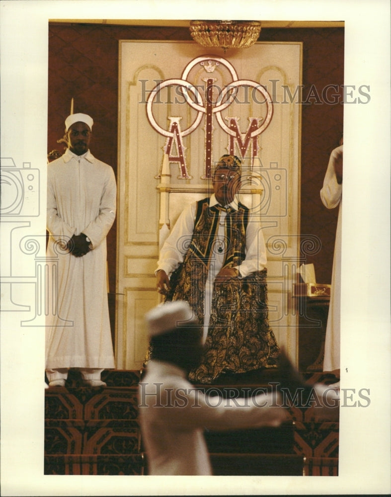 1994 Rev Gary Simpson Temple Throne Prayer - Historic Images