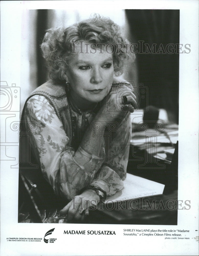 1993 Shirley MacLaine American film actress - Historic Images