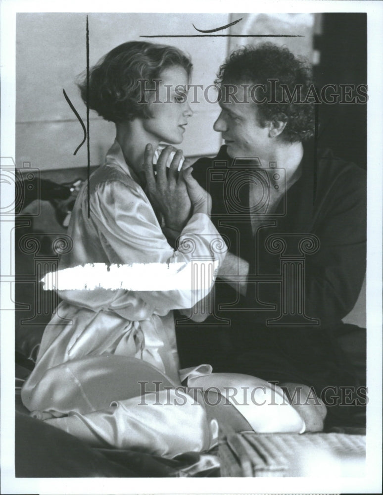 1985 Shelly Hack Anthony Geary Kicks - Historic Images