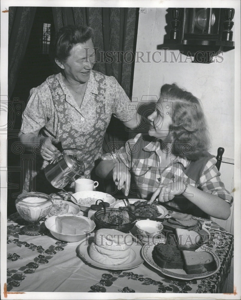 1948 Frances Gabris Kimball Agriculture Mom - Historic Images