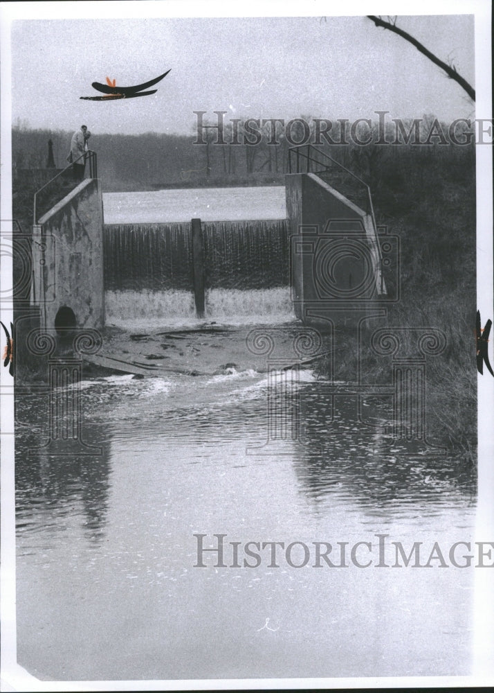 1969 Lakes Levels Michigan Dam - Historic Images