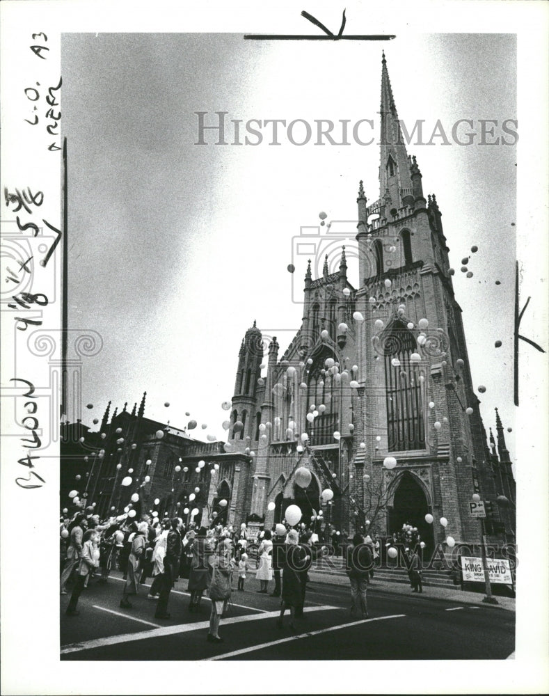 1984 Balloon Launch at St.Presby Church Det - Historic Images