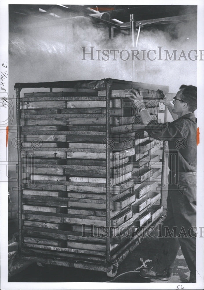 1966 Steam Purification Of Food Ted Webber - Historic Images