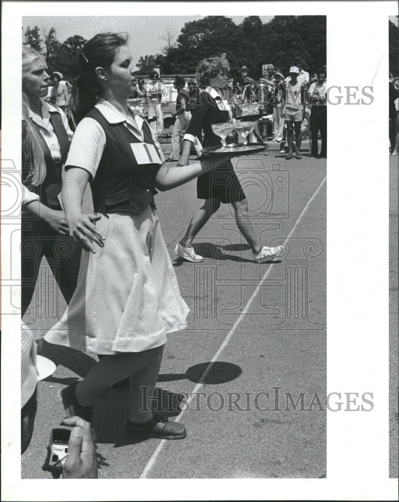 1980 Belle Isle Park Waiter/Waitress Race - Historic Images