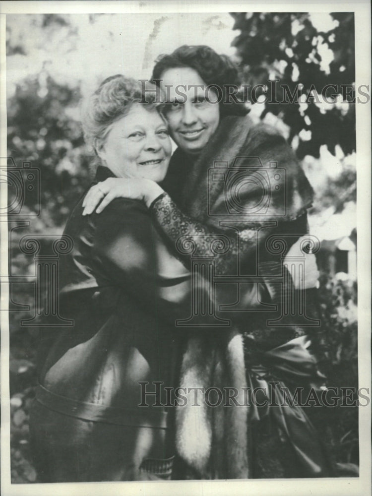 1928 Mr. and Mrs.Bert Hassell - Historic Images