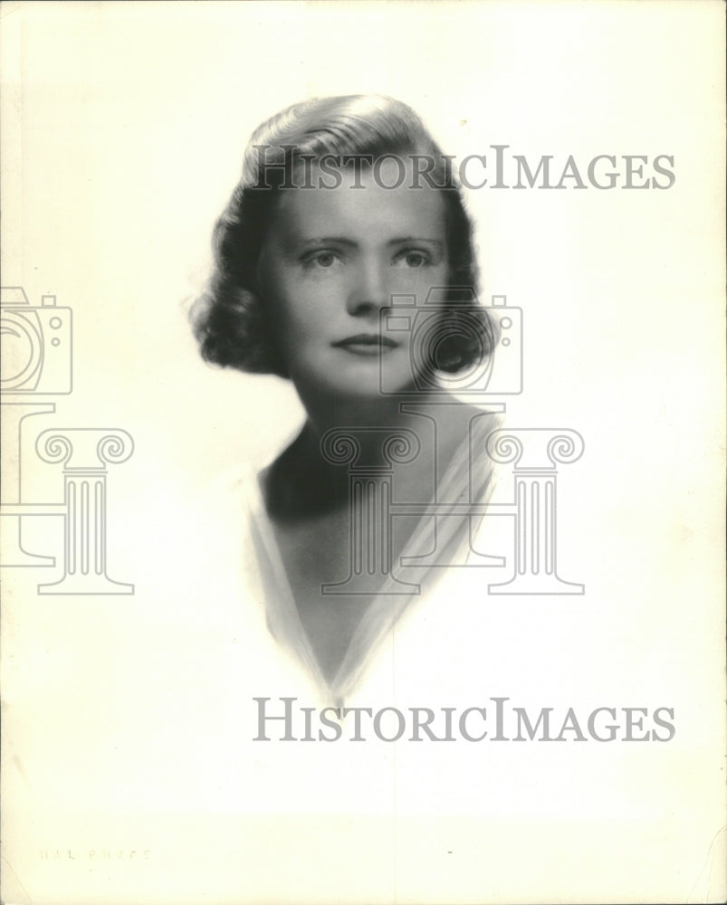 1944 Mrs. William Easton Socialite Denver - Historic Images