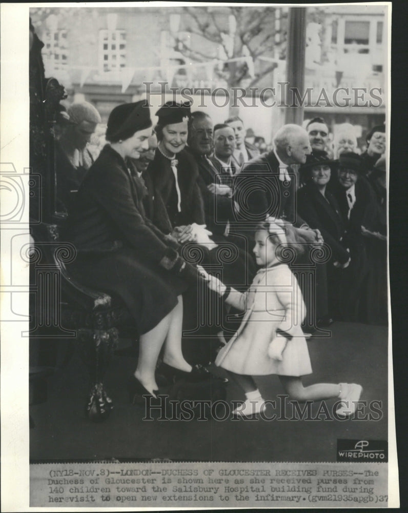 1937 Dutchess of Glaucester Receives Purses - Historic Images