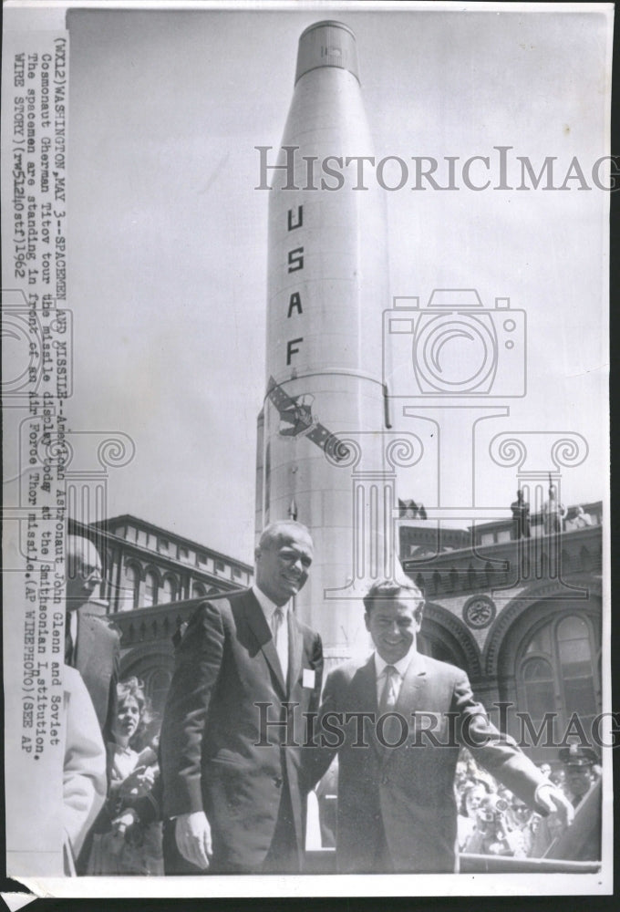 1962 John Glenn Cherman Titov smithsonian - Historic Images