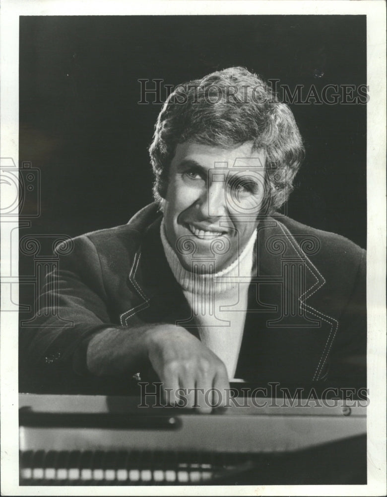 1972 Burt Bacharach Tennis Christ Evert - Historic Images