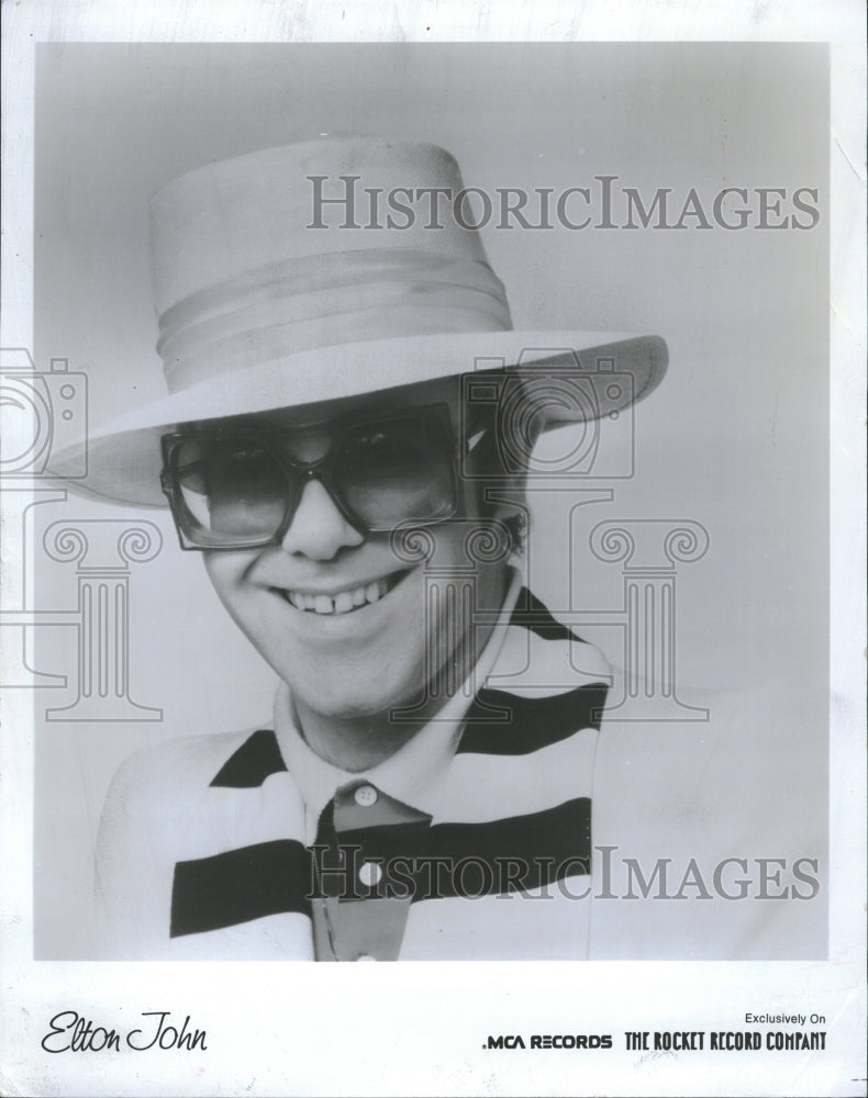 1977 Sir Elton Hercules John English Singer - Historic Images