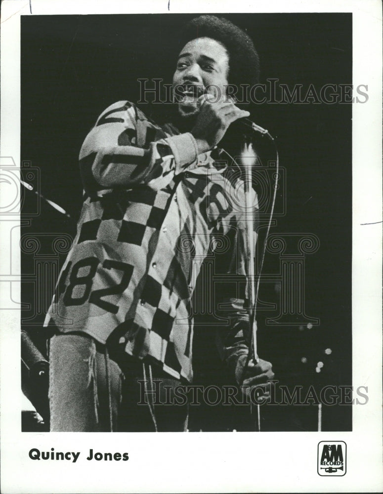 1972 Quincy Jones Appears In POP Concert - Historic Images