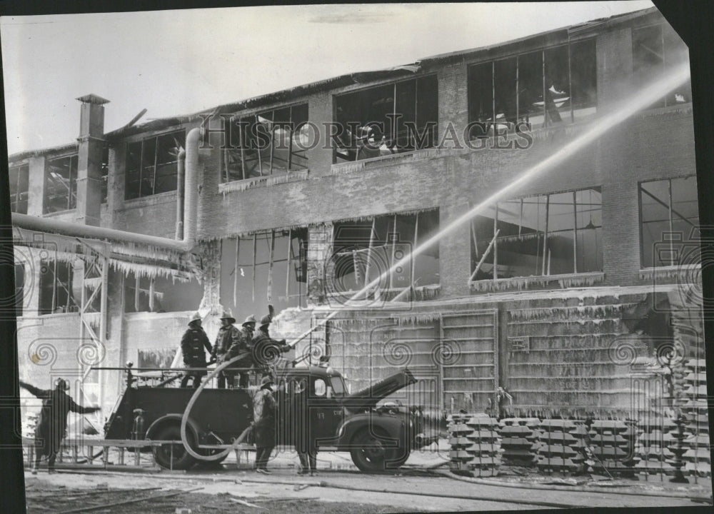 1958 Fireman Pour Water Reynolds Metals Co - Historic Images