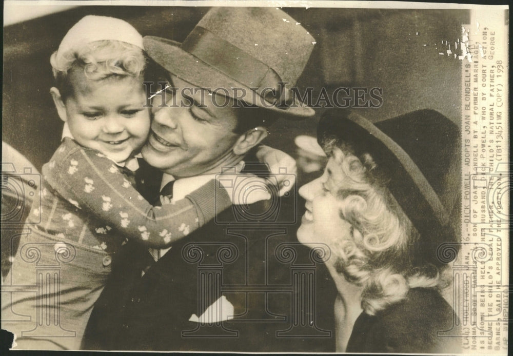 1938 Actors Dick Powell And Joan Blondell - Historic Images