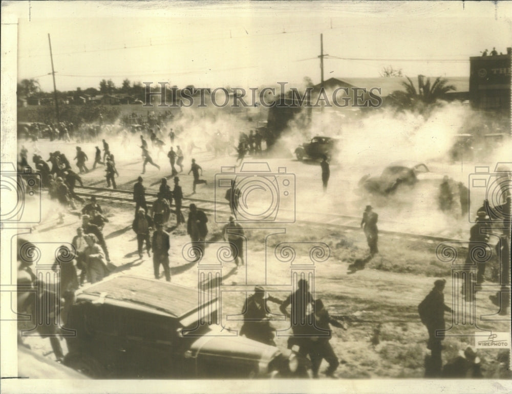 1937 Rioters Gas Attack Striking Stockton - Historic Images