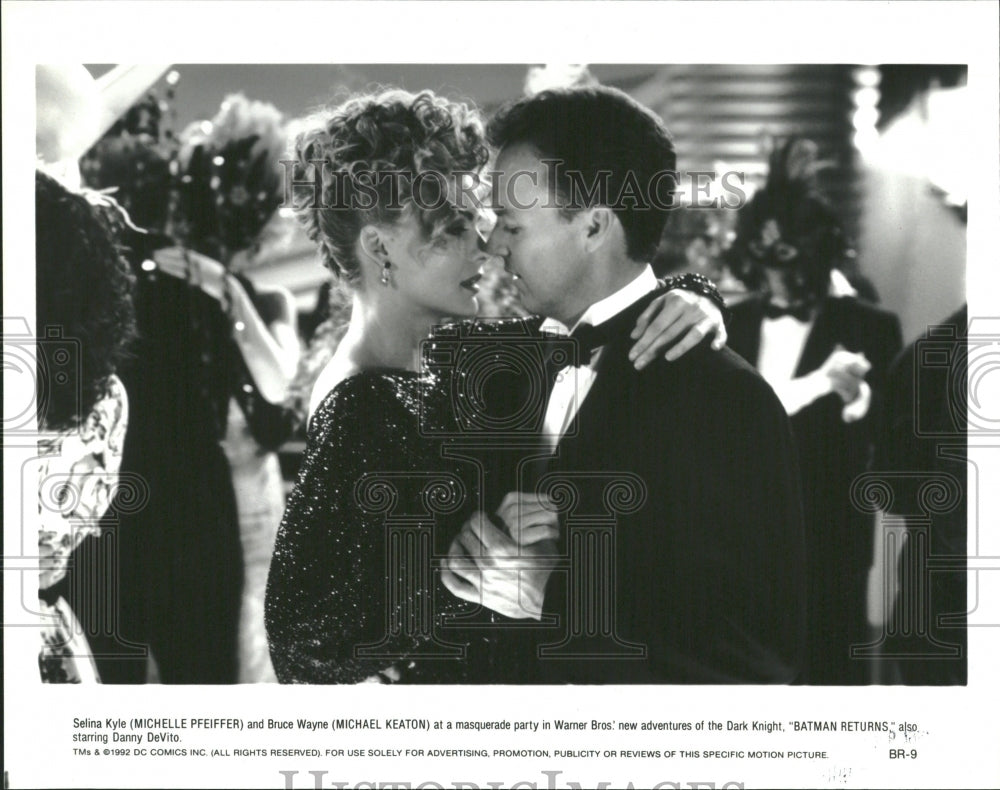 1992 Michelle Pfeiffer Michael Keaton Danny - Historic Images