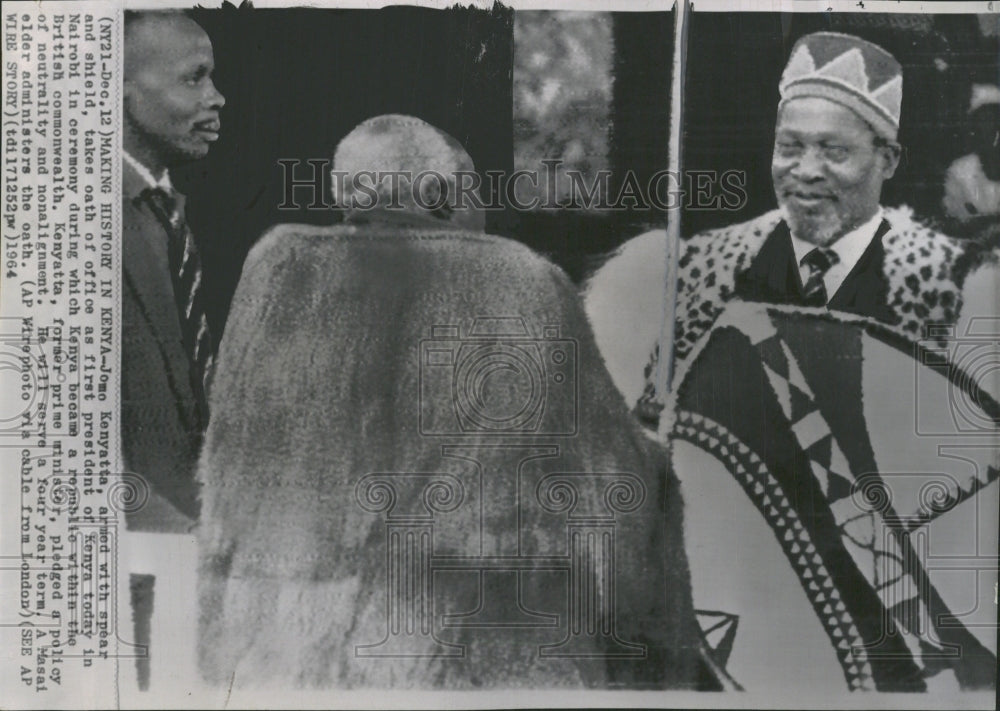 1964 History Kenya  Jomo Kenyatta Spear - Historic Images