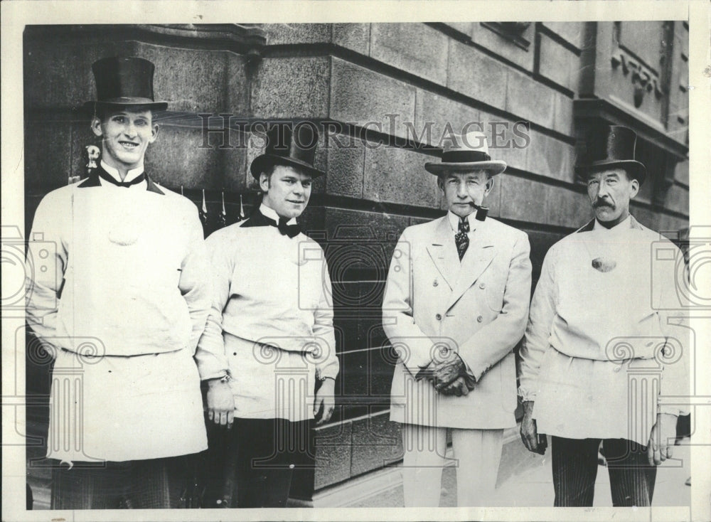 1929 Dawes silk hats Ancient Vinters Co US - Historic Images