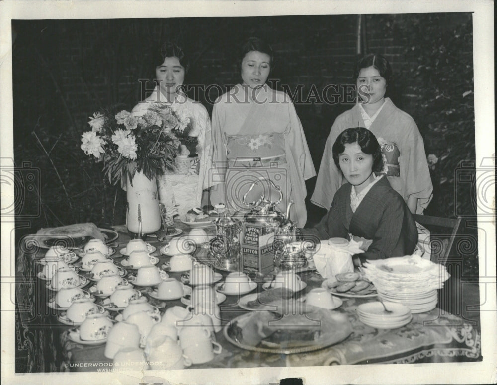 1932 Four Lovely Oriental ladies Daughters - Historic Images
