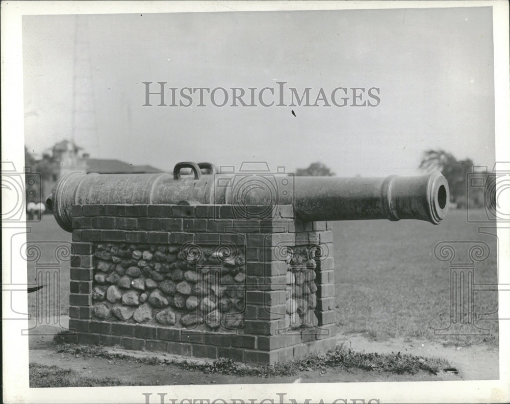 1935 Cannons Belle Isle Detroit Michigan - Historic Images