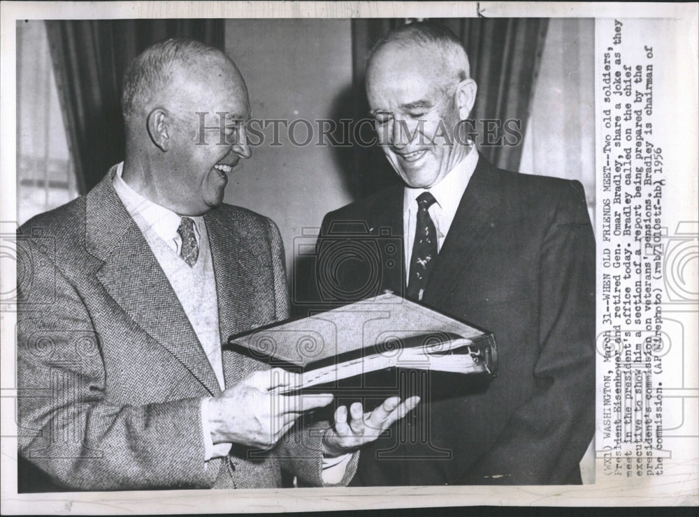 1956 Eisenhower and Bradley Share a Laugh - Historic Images