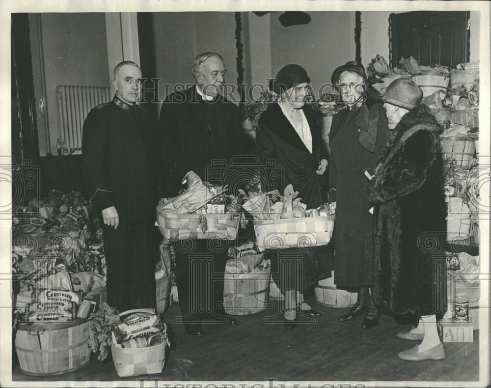 1931 First Lady Hoover Salvation Army - Historic Images